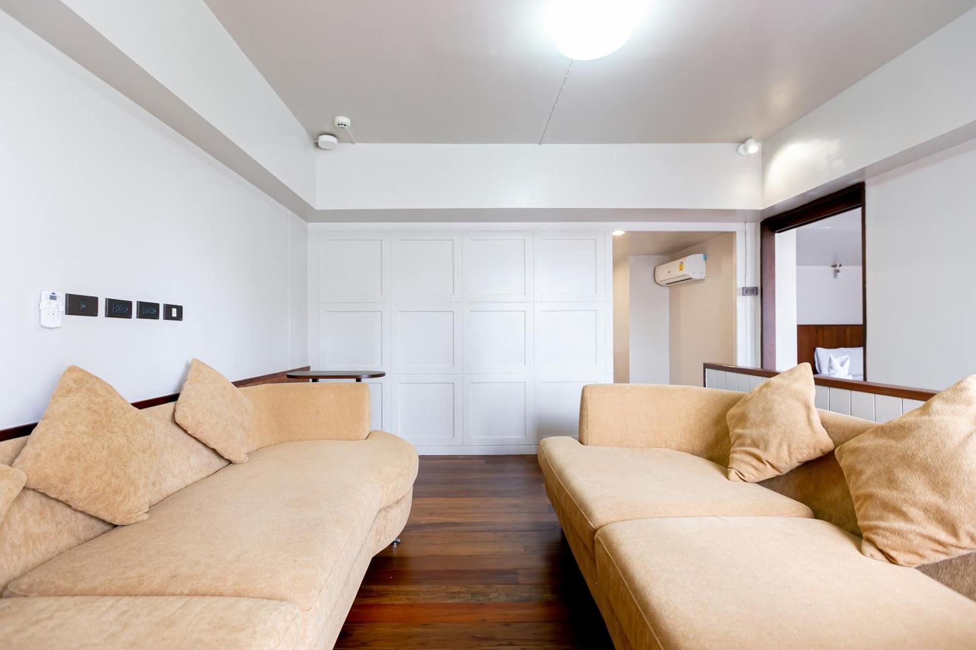 A Room Bangkok Sathorn Esterno foto