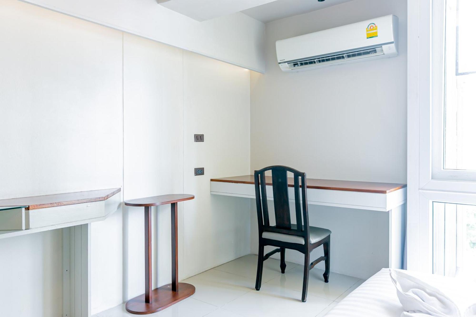 A Room Bangkok Sathorn Esterno foto
